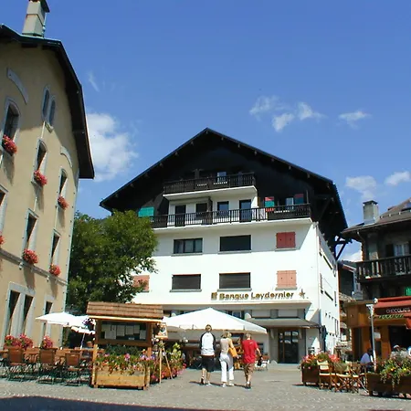 Au Coeur De Avec Terrasse, Cheminee, 3 Chambres, Wifi Et Linge Inclus - Fr-1-453-311 Apartment