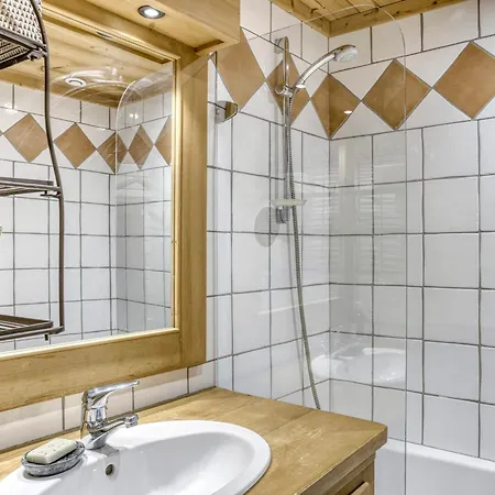 Au Coeur De Avec Terrasse, Cheminee, 3 Chambres, Wifi Et Linge Inclus - Fr-1-453-311 * Megève